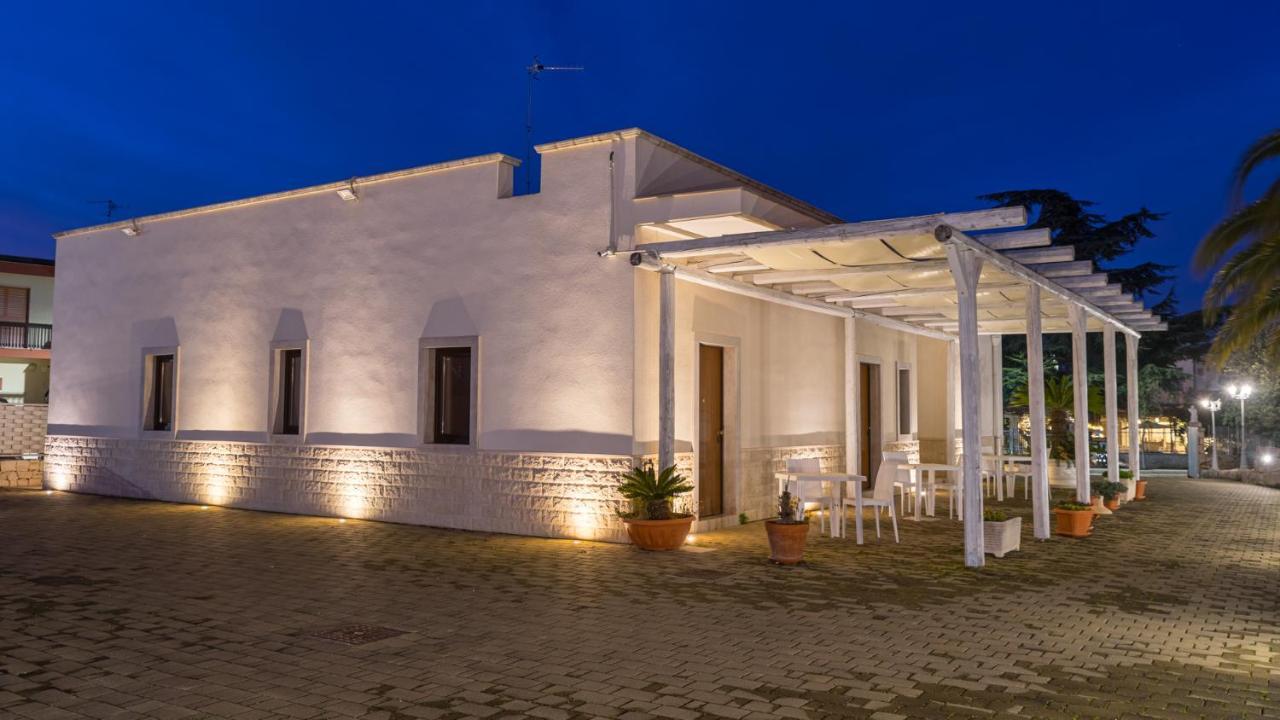 Dimora Delle Grotte Hotel Castellana Grotte Bagian luar foto